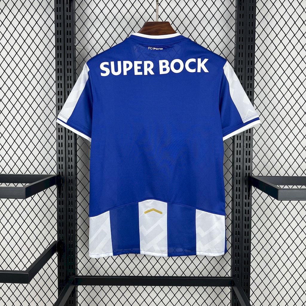 Principal Porto 25-26