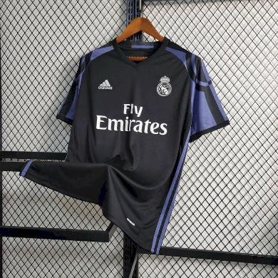 Retro Real Madrid 2016-17