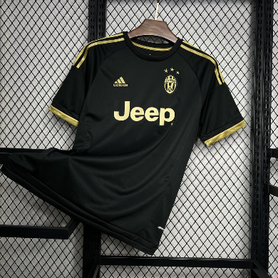 Retro Juventus 2015-16